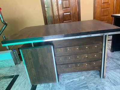 computer table
