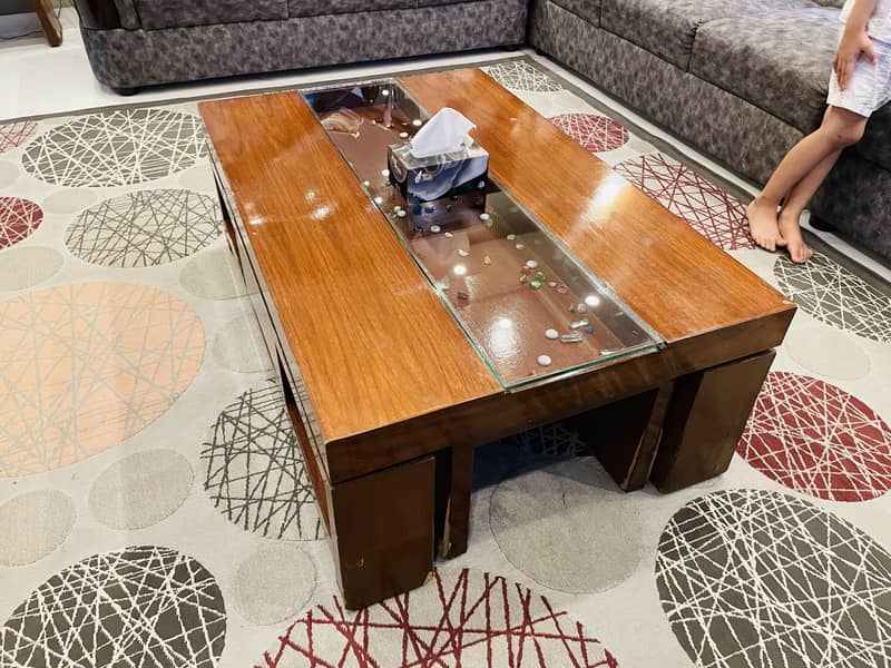 Center Table, lounge table 0