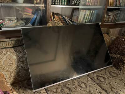 TCL LED