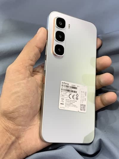 Infinix Hot 60 pro argent sale