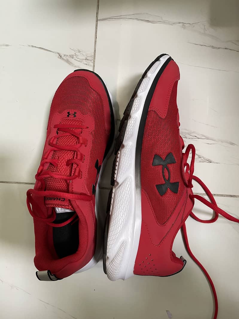 Under armour charged assert 9 0