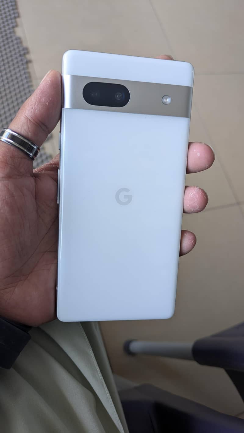 Google Pixel 7a 4