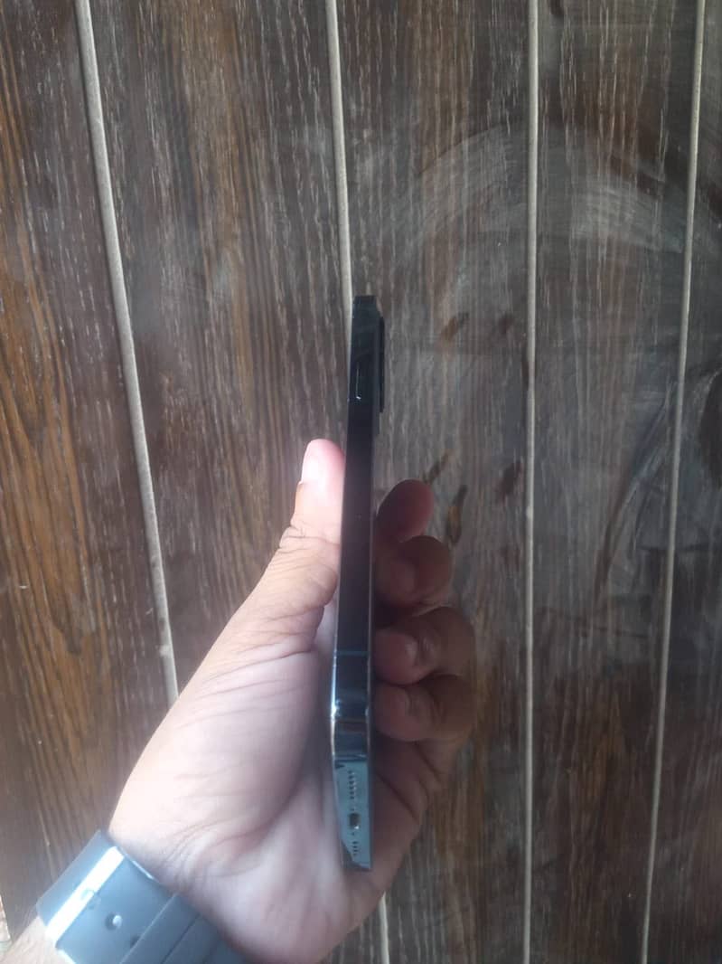 Apple iPhone 12 Pro Max 5
