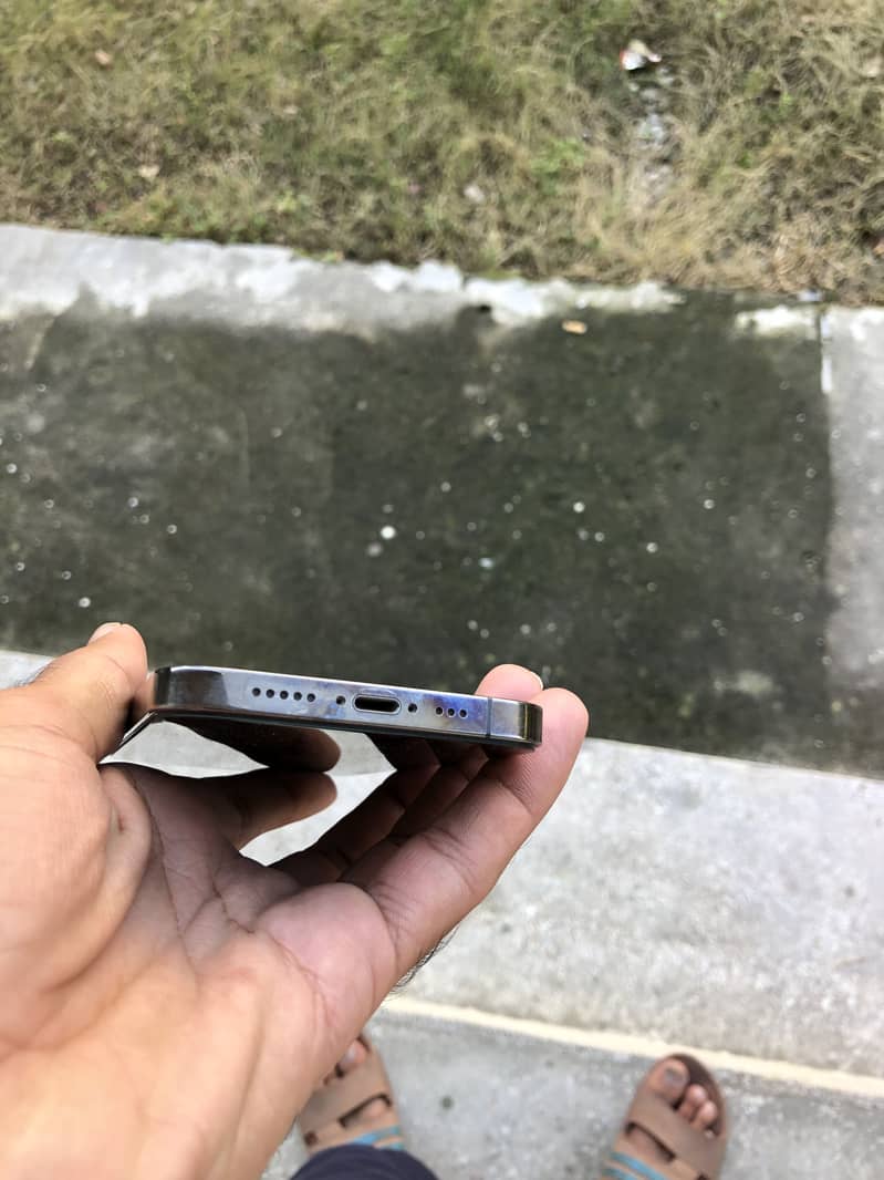 Apple iPhone 12 Pro 2