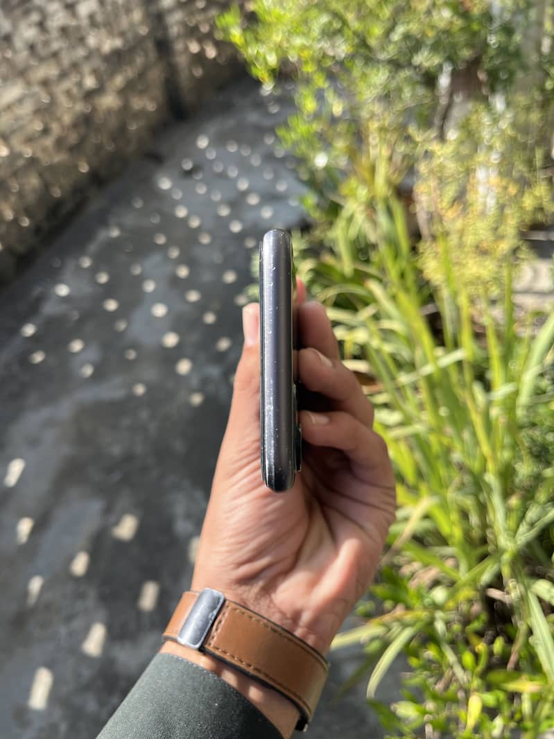 Apple iPhone 11 5