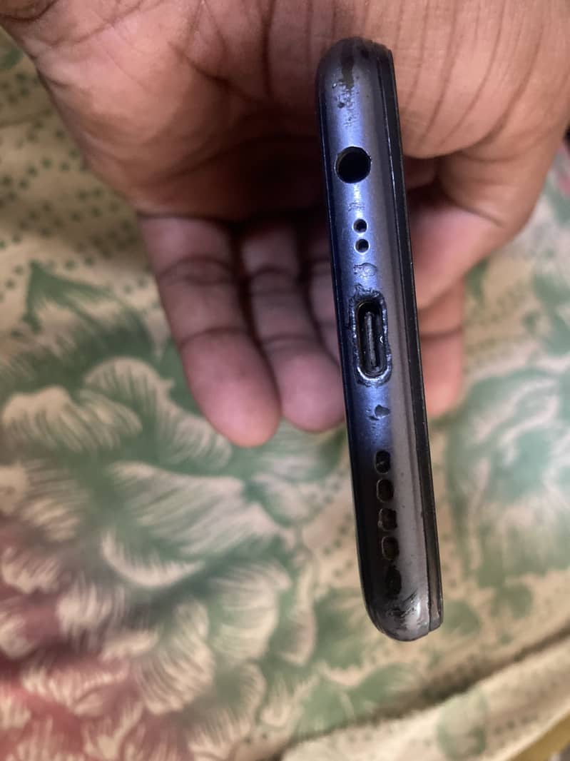 Realme C25 2