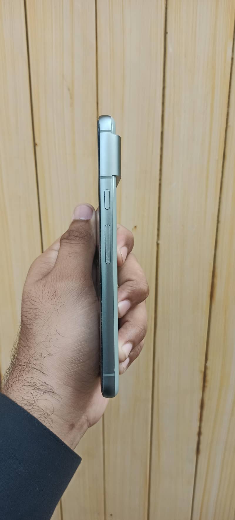 Google Pixel 8 2