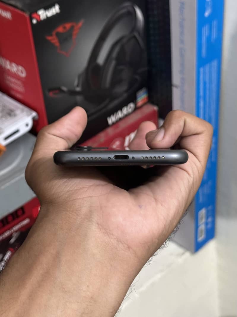 Apple iPhone 11 1