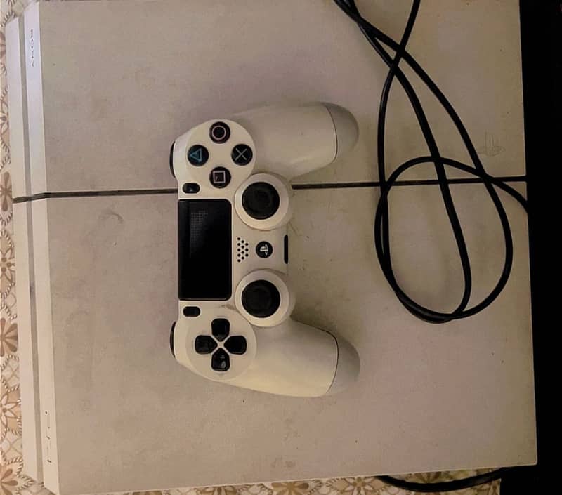 Ps4 glacier white 1