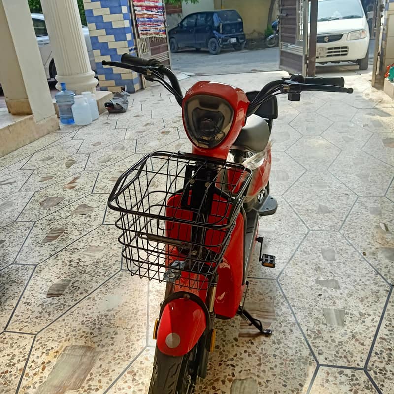 Electric scooty 4