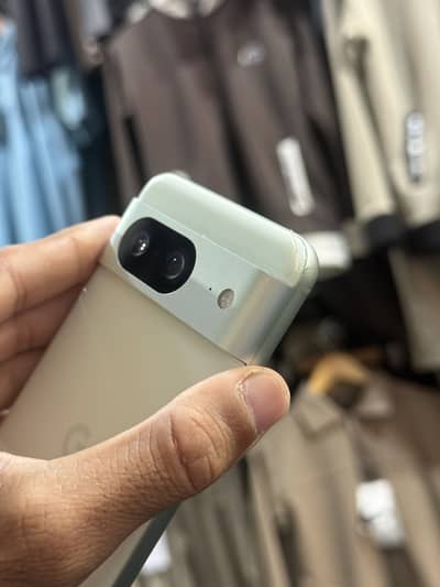 Google Pixel 8