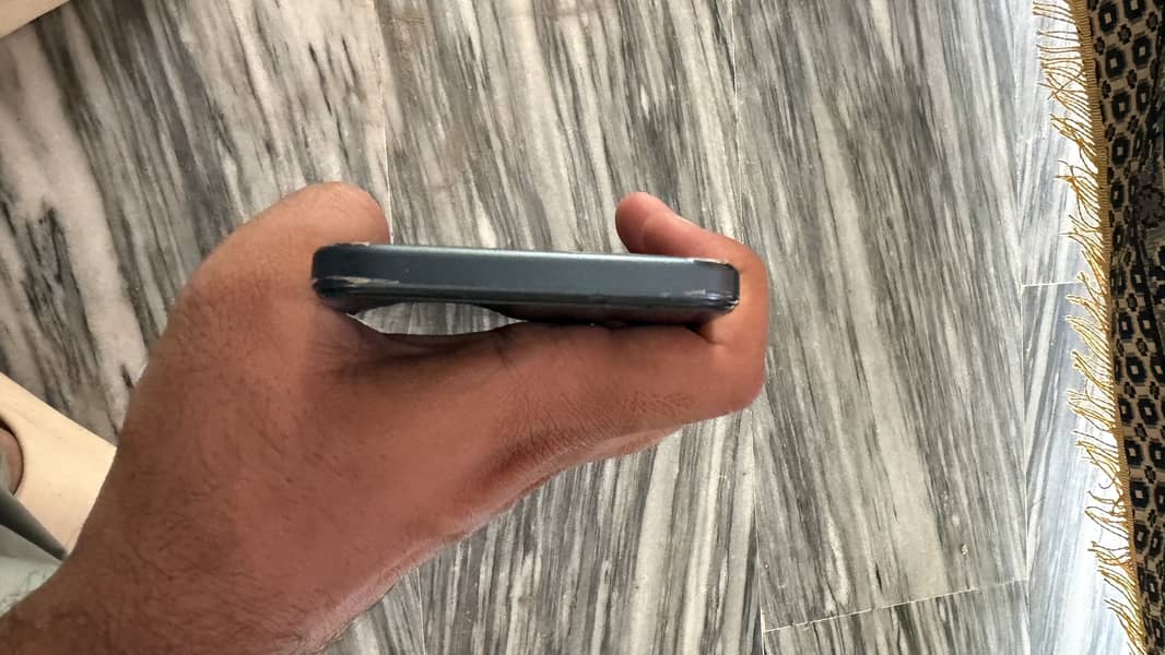 OPPO A6 4