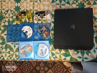 PS4 Pro 1Tb with 2 Original Controllers