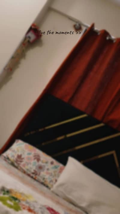 Brand new bed with dressing table mirror 2 Sid table