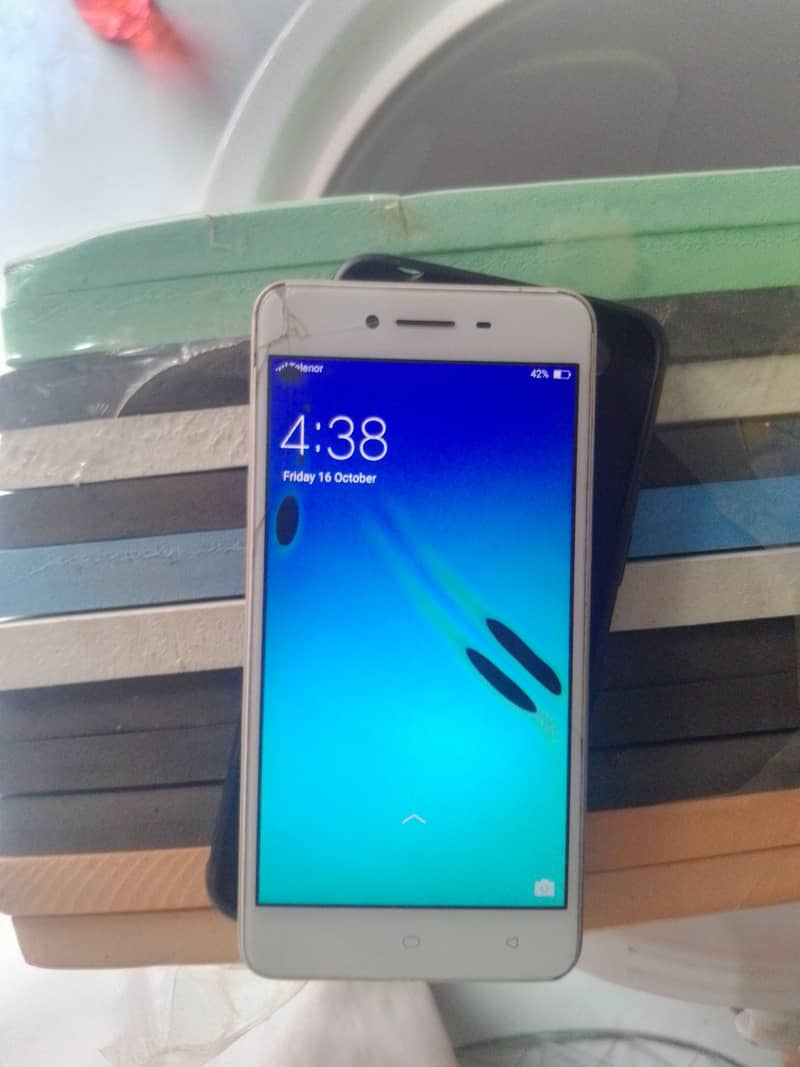 OPPO A37 1