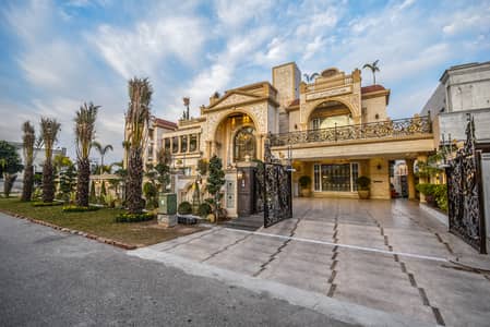 3 KANAL FULLY FURNISHED SPANISH HOUSE 18Kv SOLLAR FOR SALE