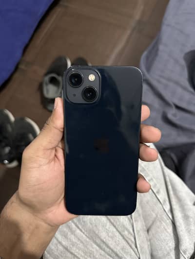 Apple iPhone 13