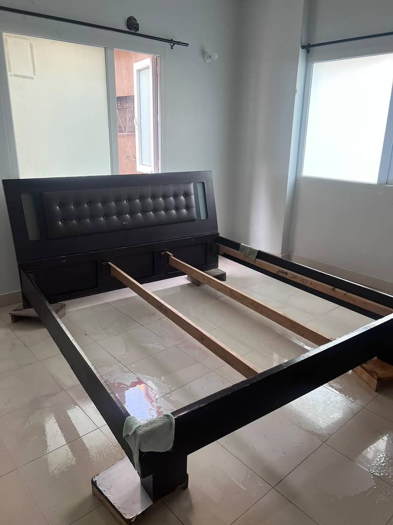 Full set bed for sell 0