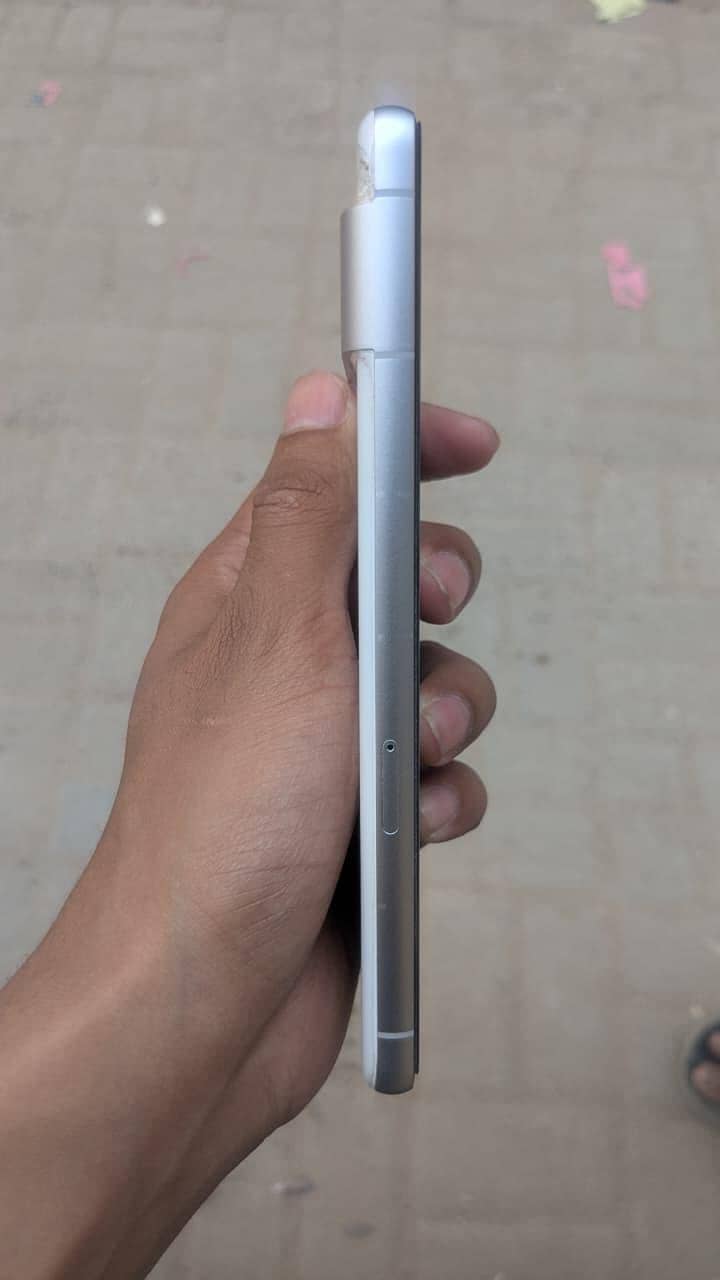 Google Pixel 7 5