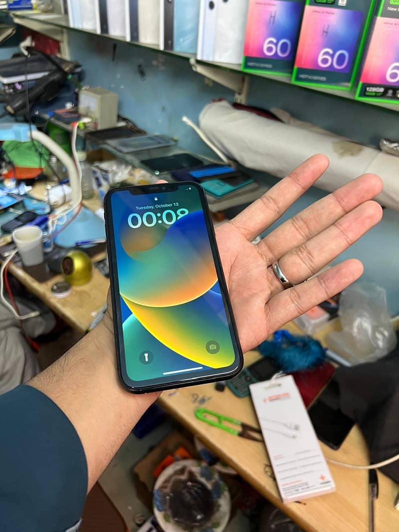 Apple iPhone 11 5