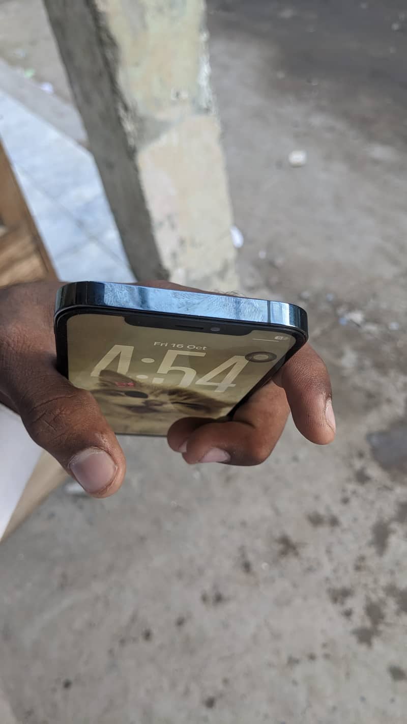 Apple iPhone 12 Pro 6
