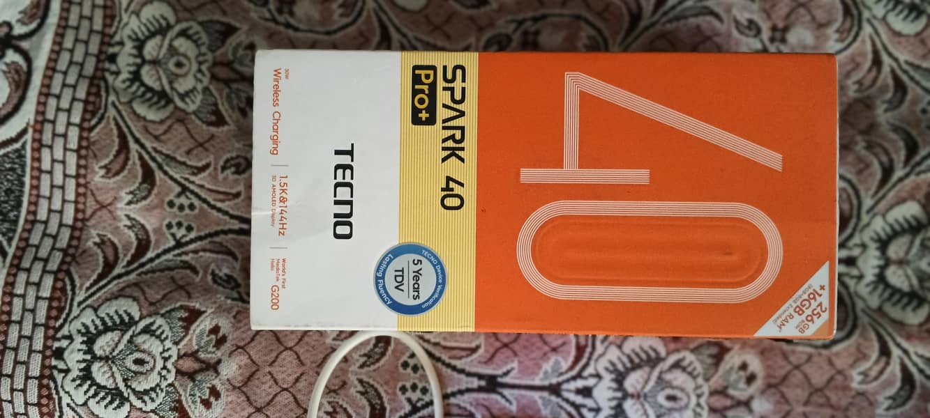 Tecno Spark 40 pro plus 0