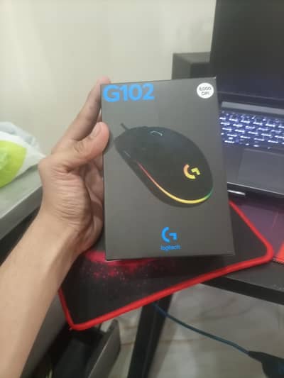 Gaming  Logitech mouse and mouse pad