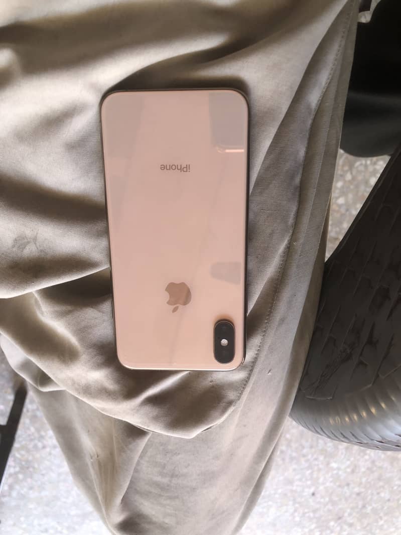 Apple iPhone XS 6