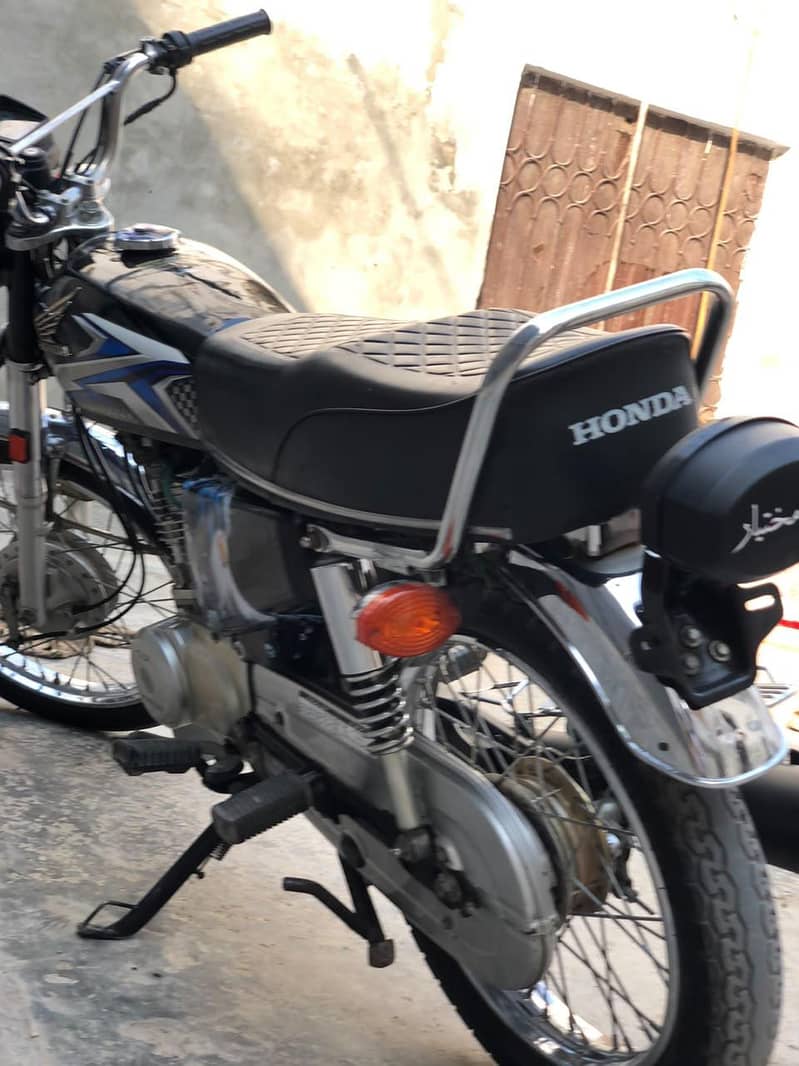 125 14/15 Model 3