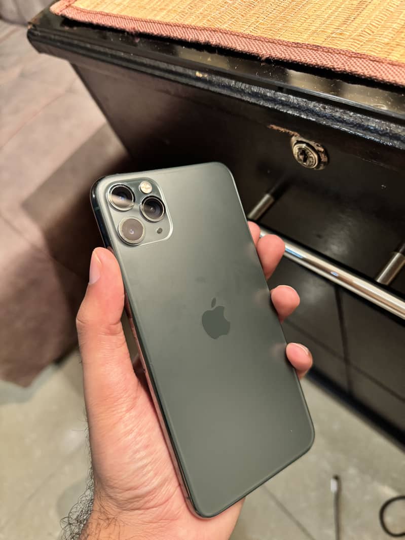 Apple iPhone 11 Pro Max 0