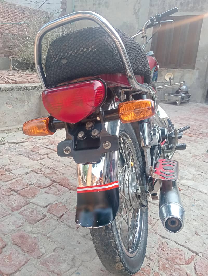 cd70 Honda 4