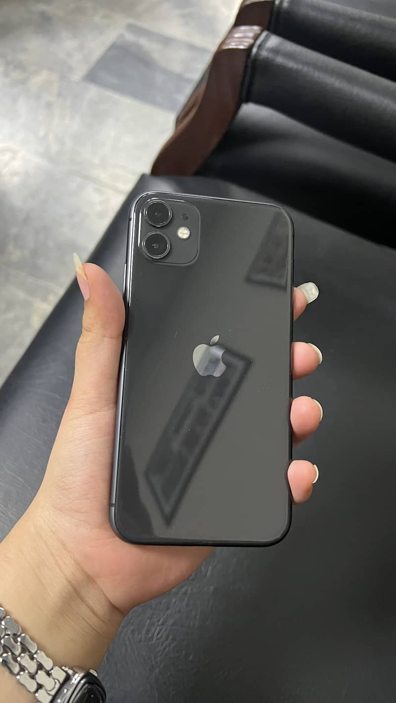 Apple iPhone 11 0