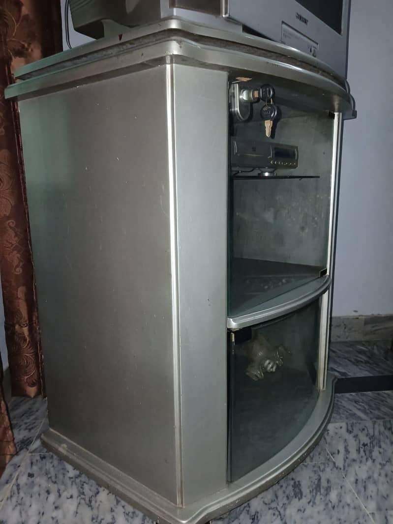 Tv Trolley 1