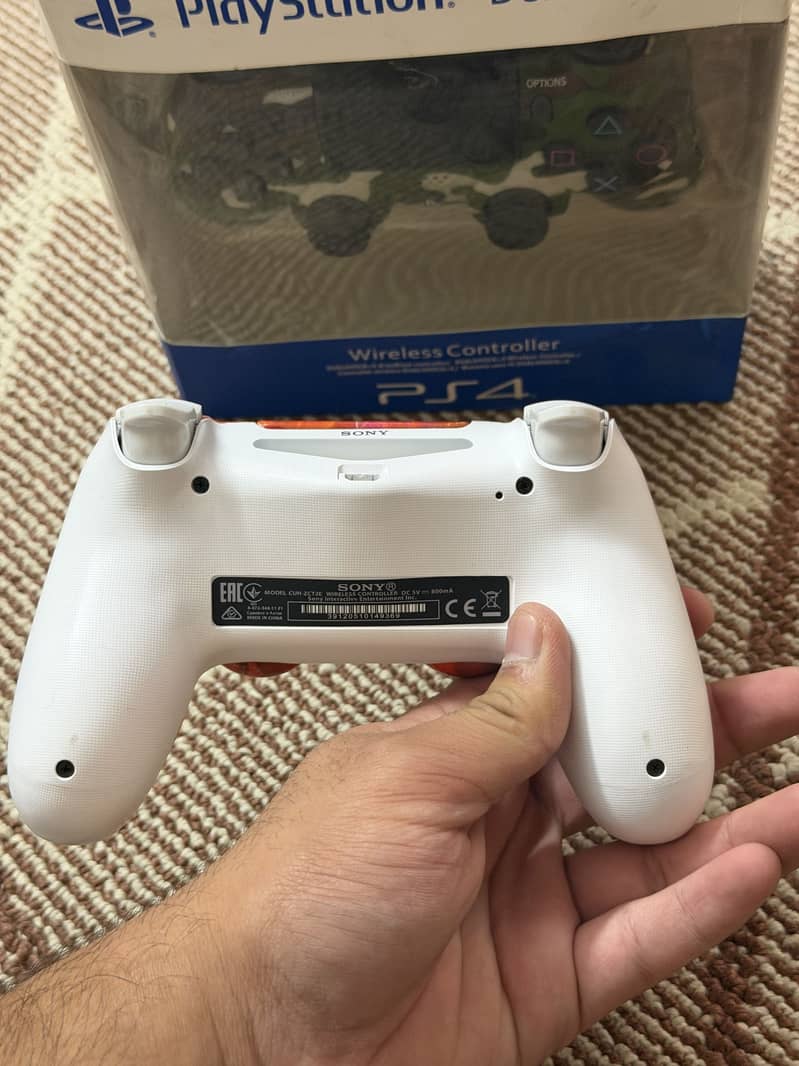 Ps4 2 controllers for sale 4