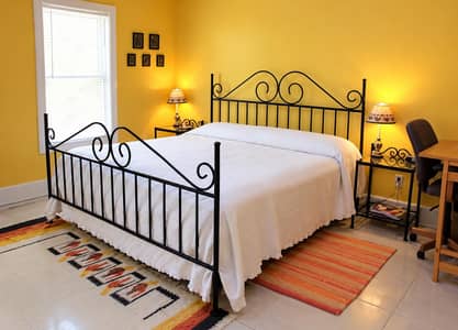 Iron bed/ iron dressing side table/Double bed /single bed/03114495989