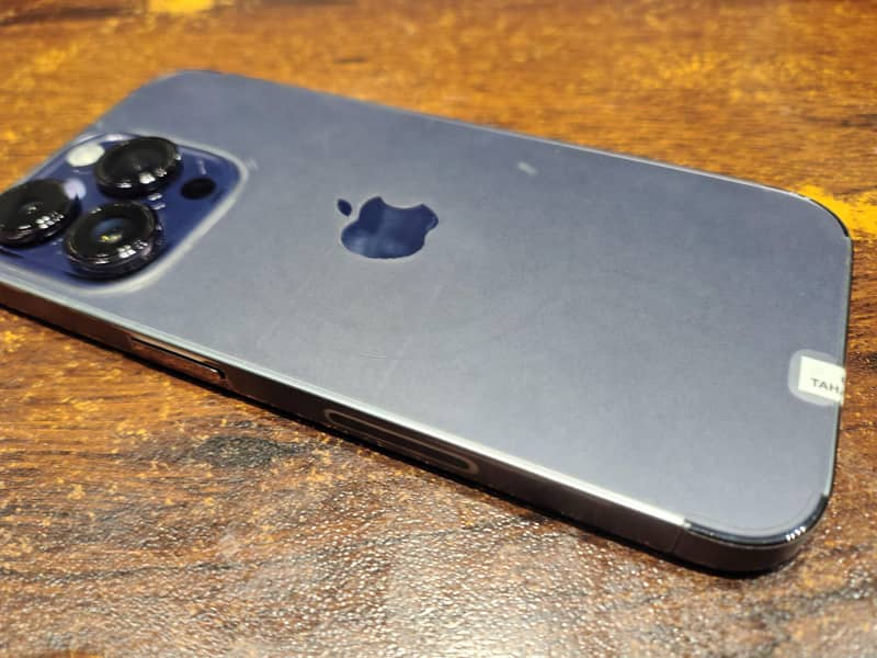 Apple iPhone 14 Pro 1