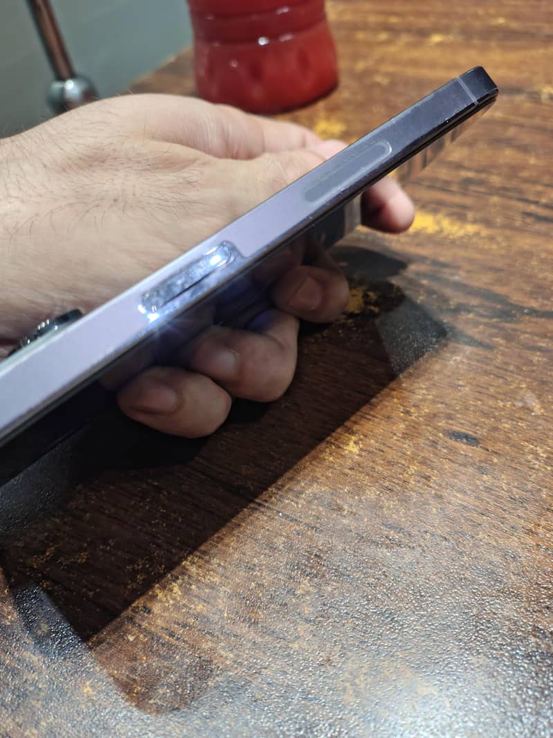 Apple iPhone 14 Pro 3