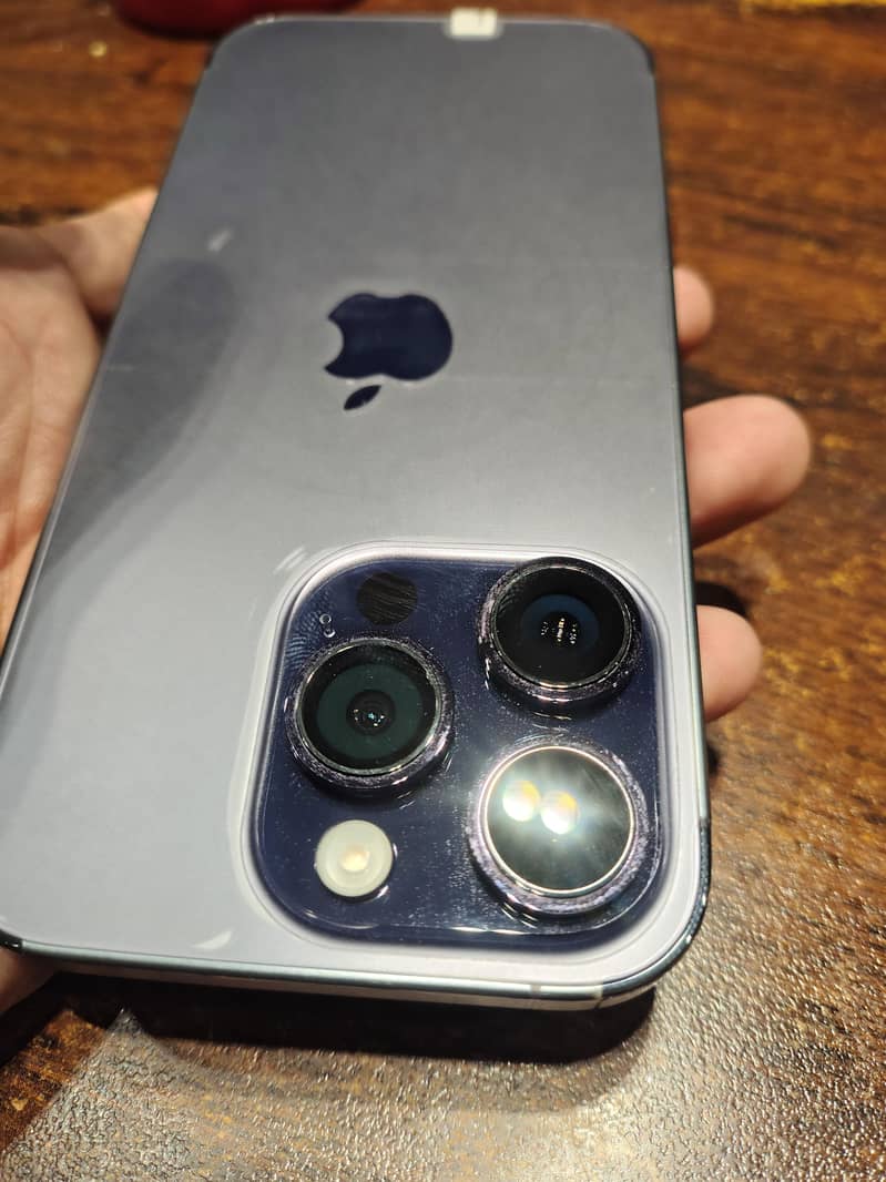 Apple iPhone 14 Pro 4