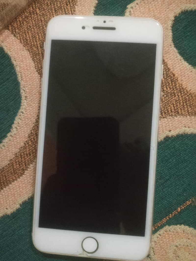 Apple iPhone 8 Plus 1