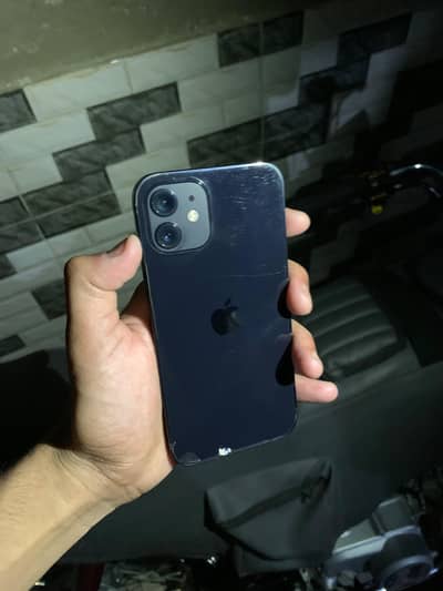 Apple iPhone 12