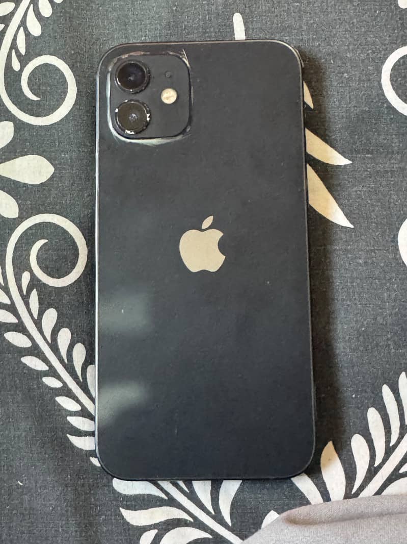Apple iPhone 12 1