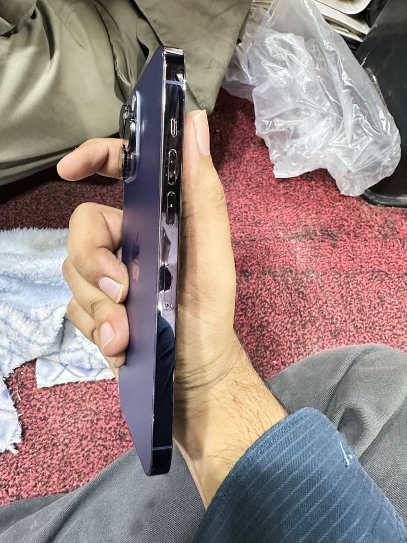 Apple iPhone 14 Pro Max 5