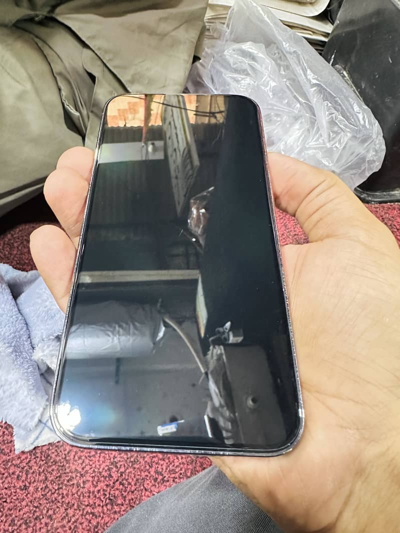Apple iPhone 14 Pro Max 7