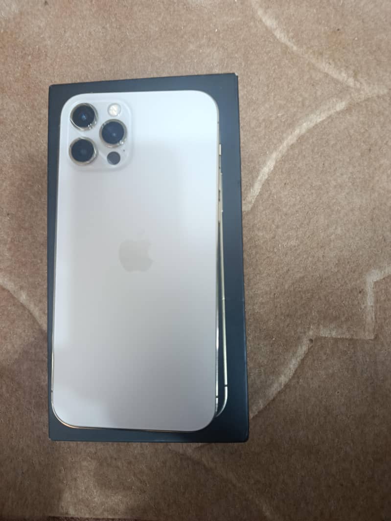 Apple iPhone 12 Pro 3