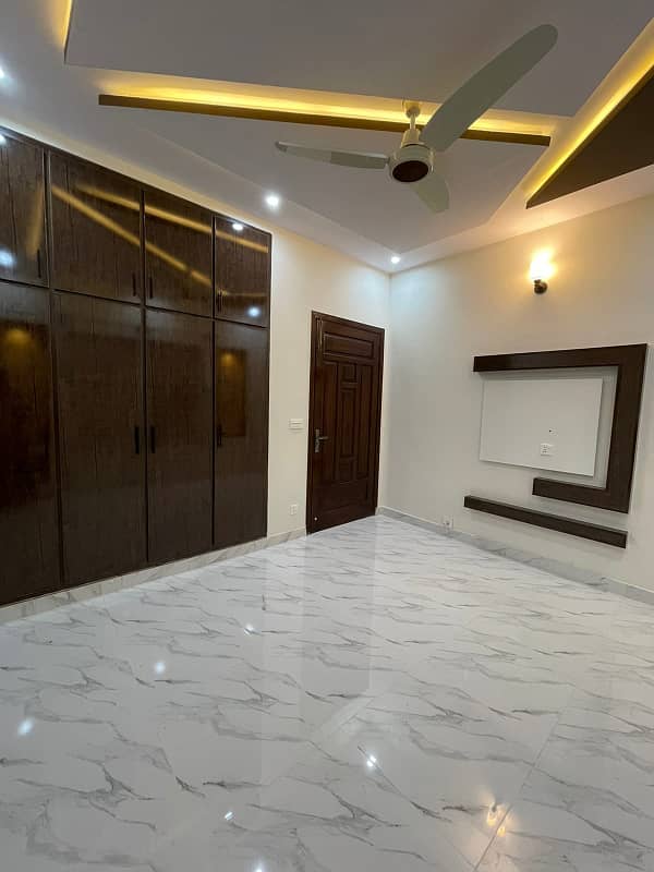 Ground Portion For Rent 16