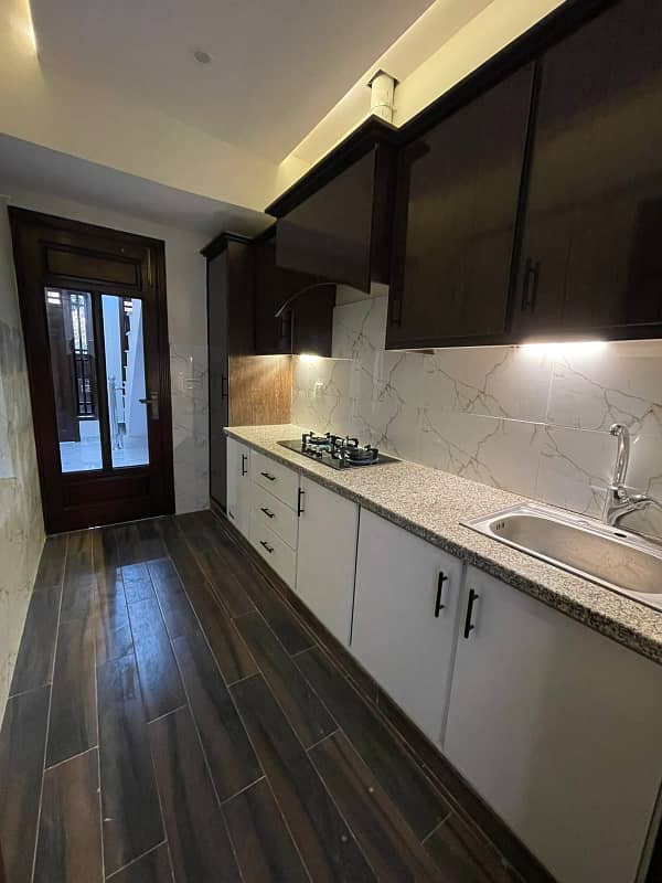 Ground Portion For Rent 33