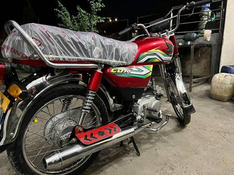 All good condition. 1