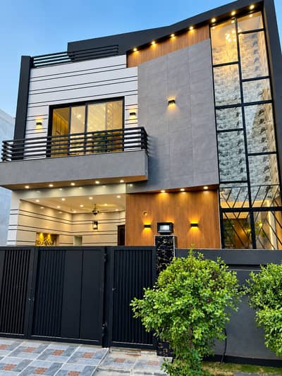 5 Marla Modern House for Sale in Etihad Town Phase 1, Lahore
