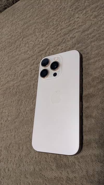 Apple iPhone 16 Pro
