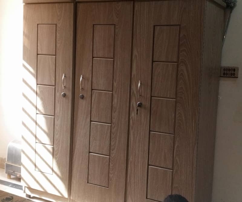 4 piece  bed set 3